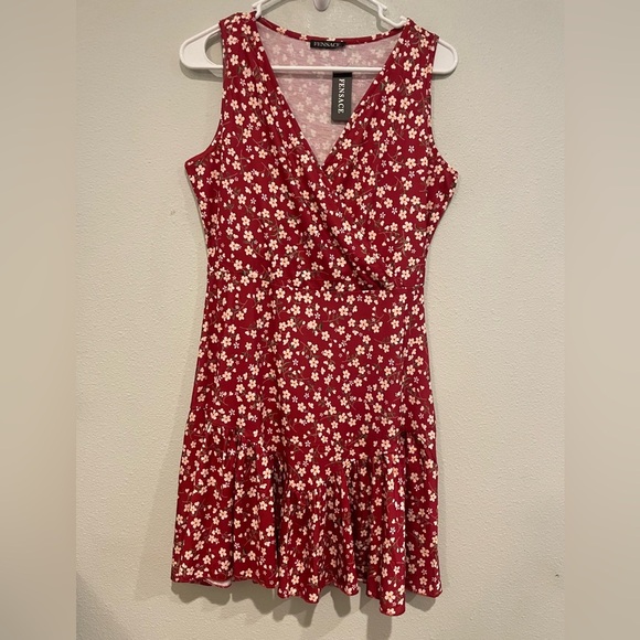 NWT Fensace Red Floral Mini Dress - Picture 1 of 5